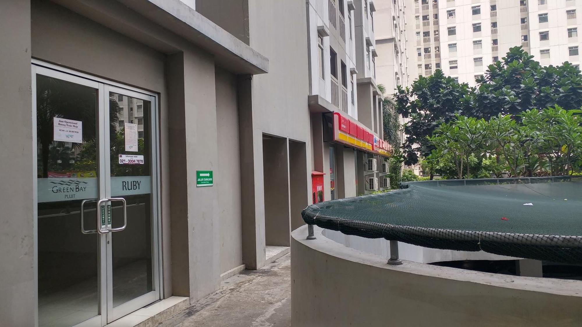 2Br Cozy At Green Bay Pluit Apartment Baywalk By Travelio 자카르타 외부 사진